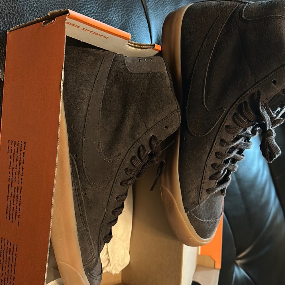 blazer suede 77
